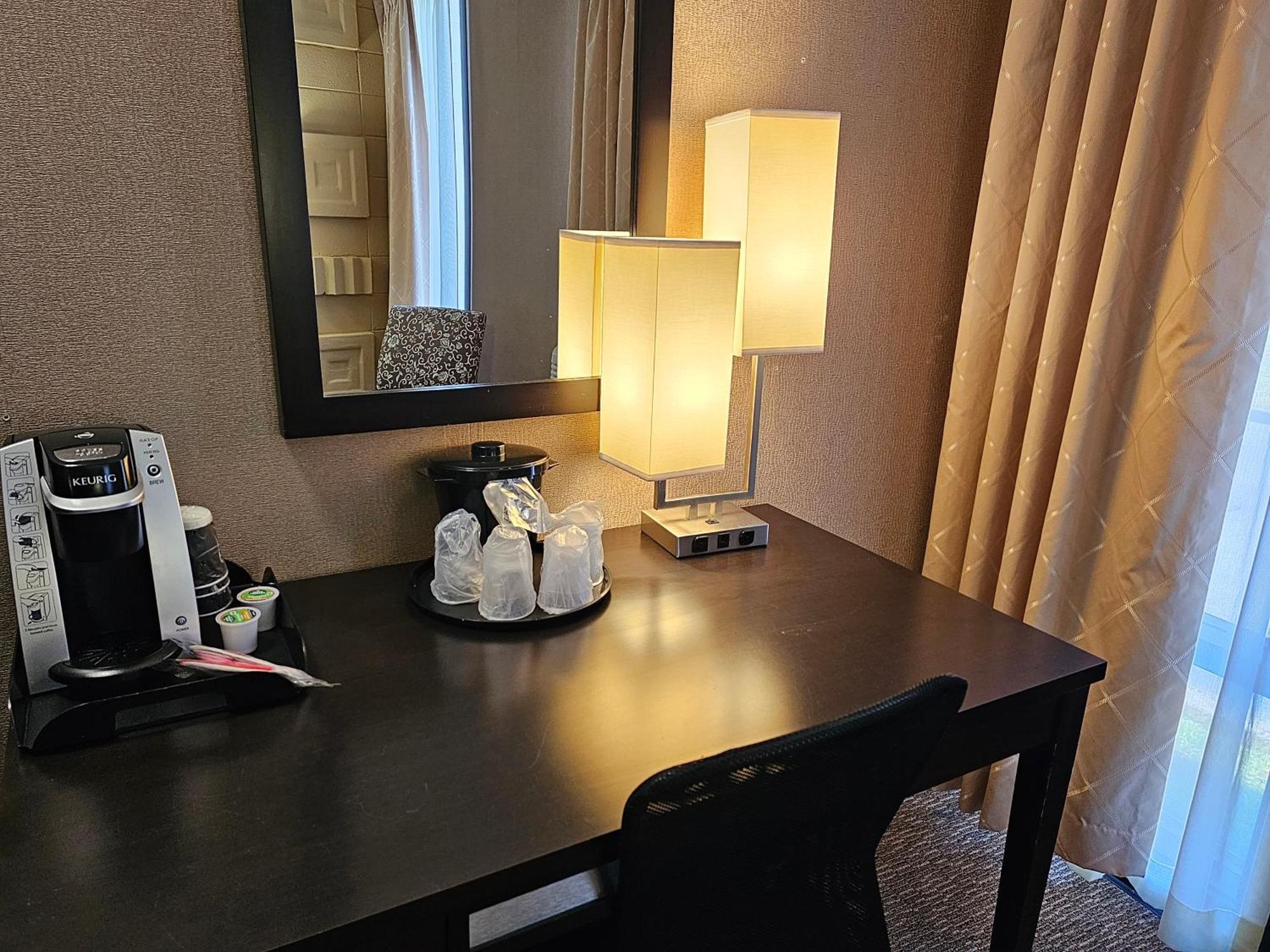 The Landmark Hotel ไพค์วิลล์ ภายนอก รูปภาพ